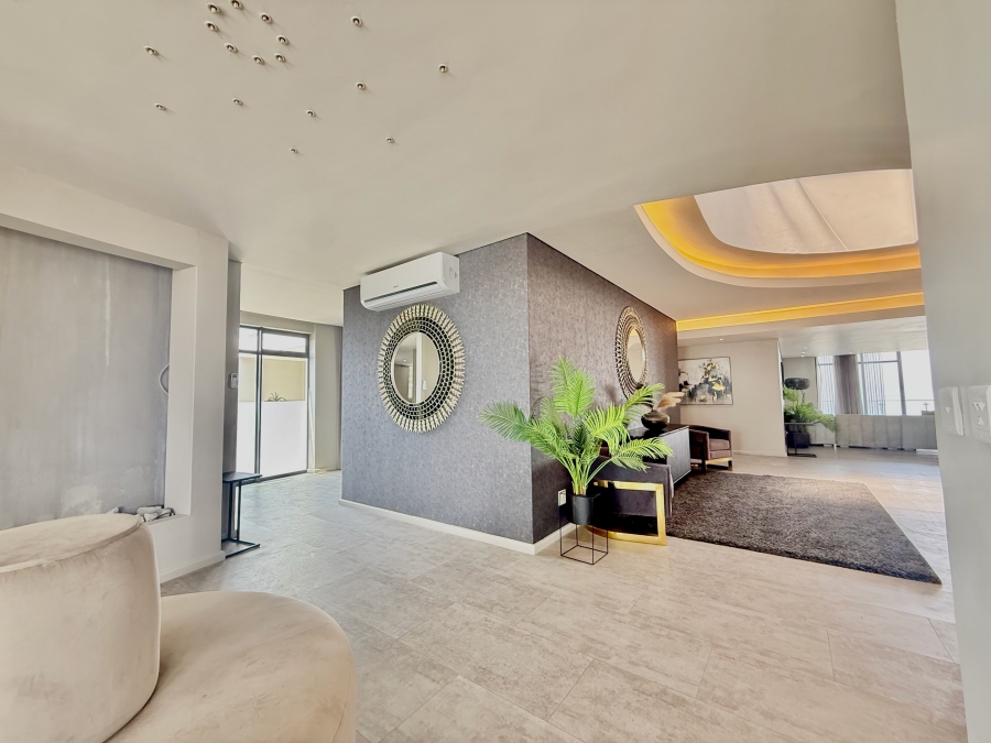 4 Bedroom Property for Sale in Waves Edge Western Cape